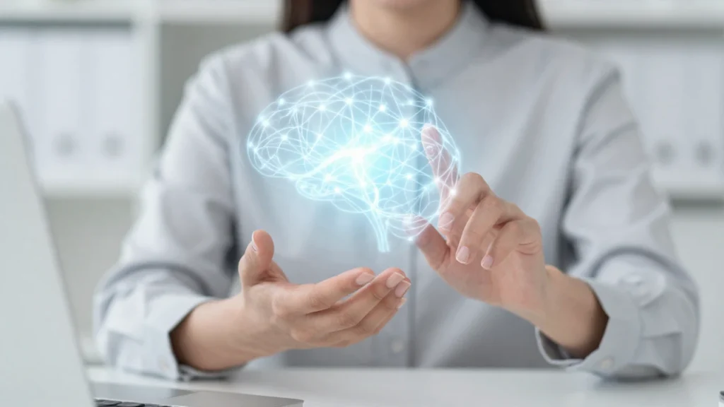 Una mujer interactúa con una proyección holográfica de una red neuronal en una oficina moderna.